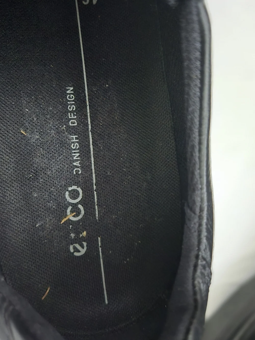 Ecco Men's Black Leather Lace-Up Sneakers